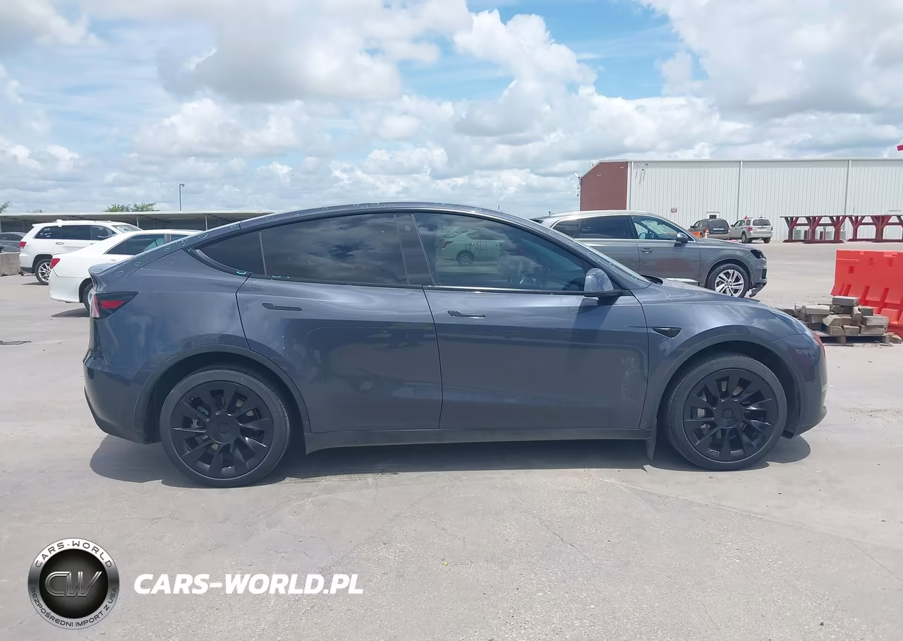 2023 Tesla Model Y Awd-Long Range Dual Motor All-Wheel Drive VIN:7SAYGDEE9PA121261 - 13