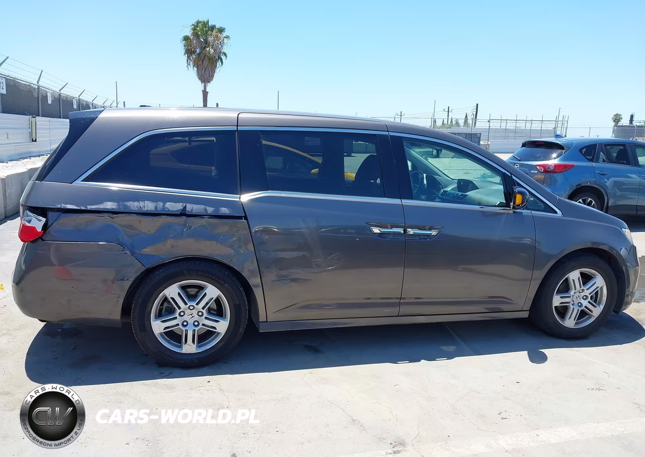 2011 Honda Odyssey Touring-Touring Elite VIN:5FNRL5H93BB006037 - 13