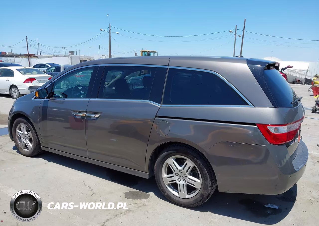 2011 Honda Odyssey Touring-Touring Elite VIN:5FNRL5H93BB006037 - 14