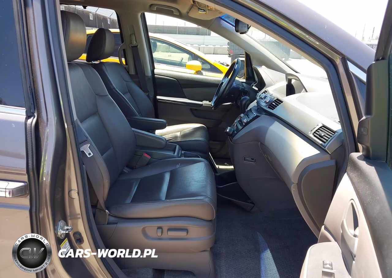 2011 Honda Odyssey Touring-Touring Elite VIN:5FNRL5H93BB006037 - 5