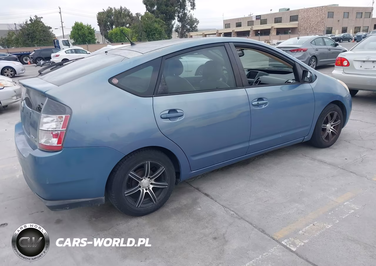 2005 Toyota Prius VIN:JTDKB20UX57024029 - 4