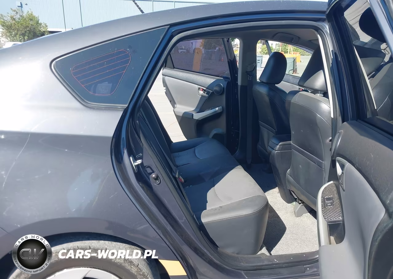 2015 Toyota Prius Four VIN:JTDKN3DU8F0419439 - 8