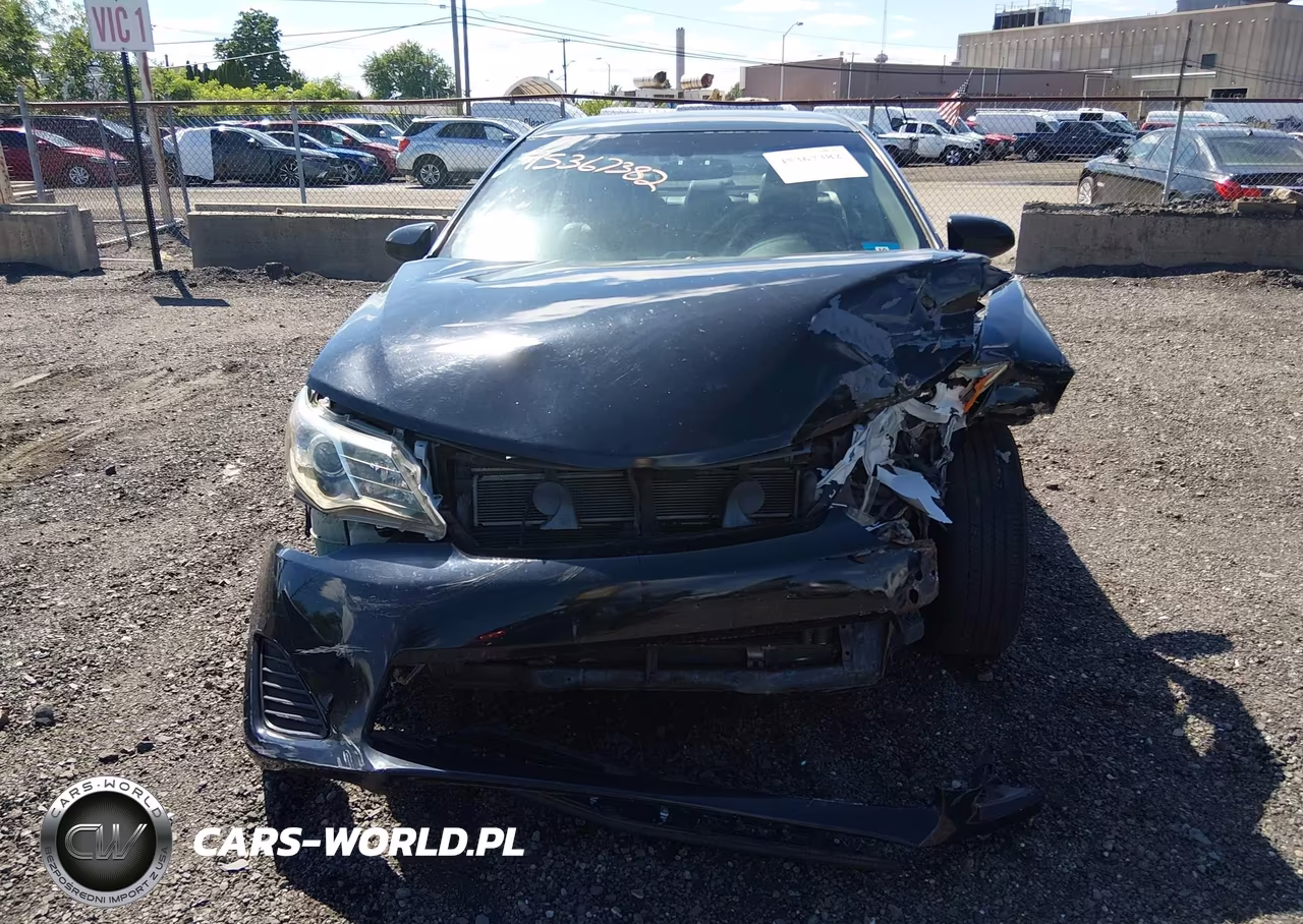 2014 Toyota Camry Hybrid Le VIN:4T1BD1FK4EU124151 - 12