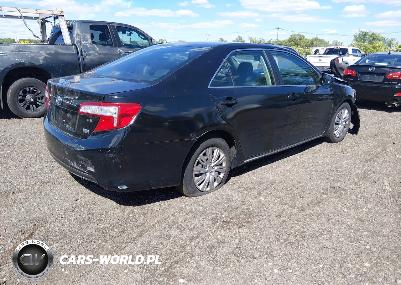 2014 Toyota Camry Hybrid Le VIN:4T1BD1FK4EU124151 - 4