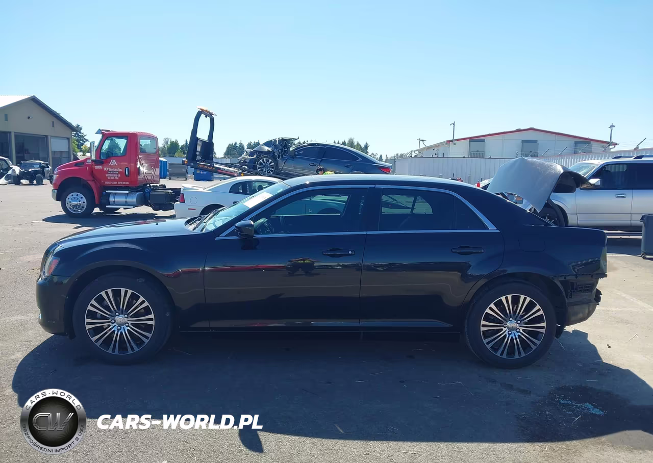 2014 Chrysler 300 300S VIN:2C3CCAGG1EH201412 - 15