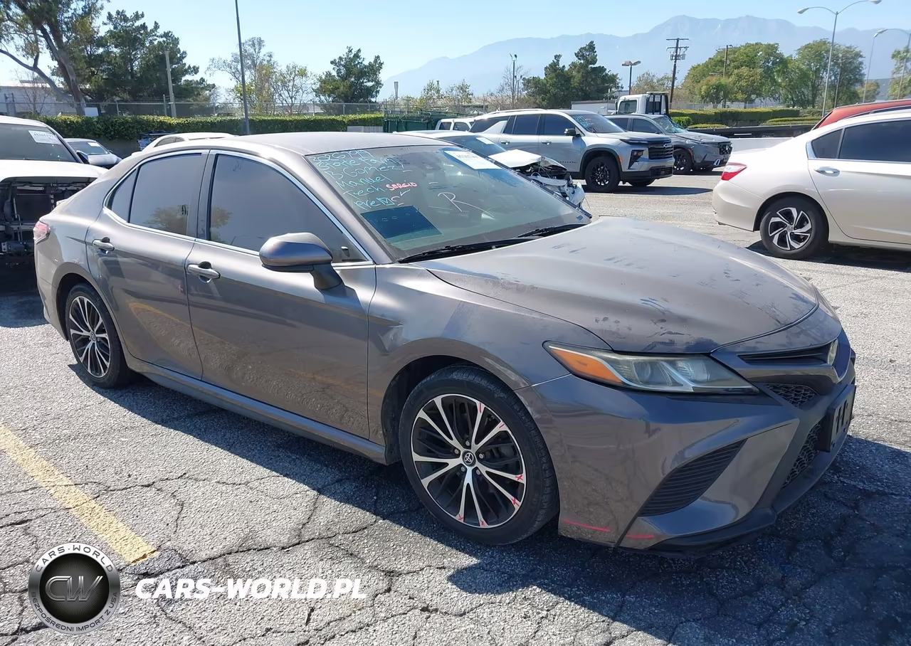 2019 Toyota Camry Se – zdjęcie 1 z 19