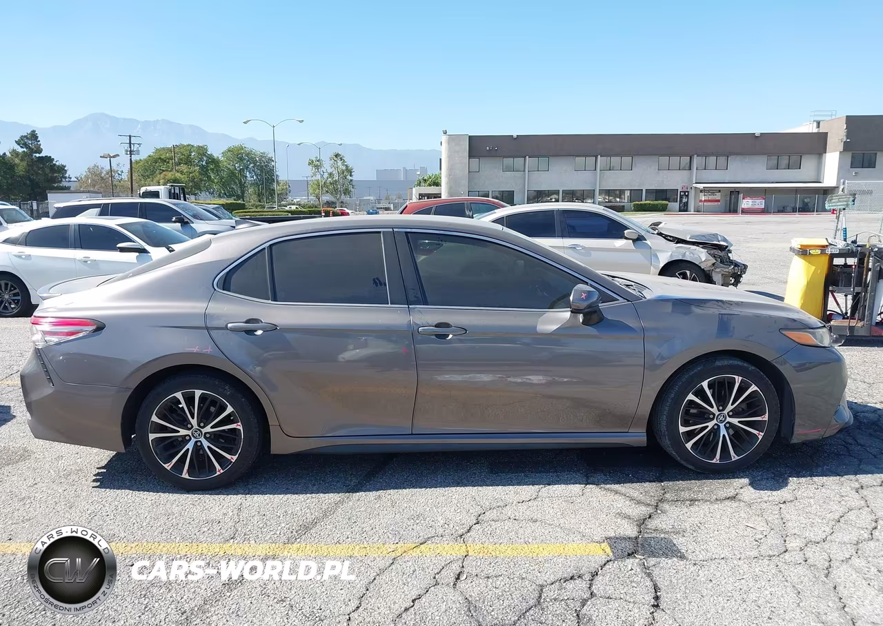 2019 Toyota Camry Se VIN:4T1B11HK4KU803497 - 14