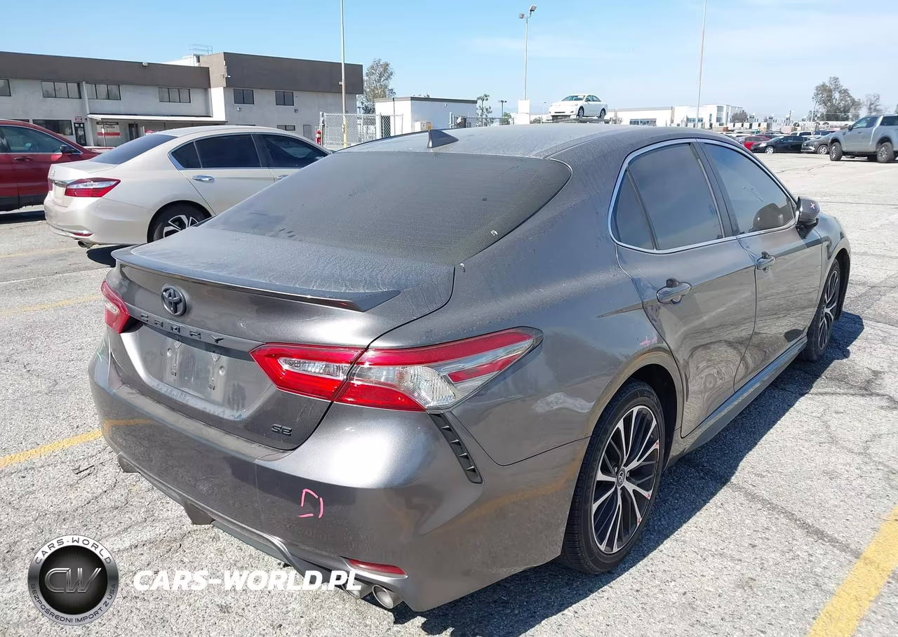 2019 Toyota Camry Se VIN:4T1B11HK4KU803497 - 4
