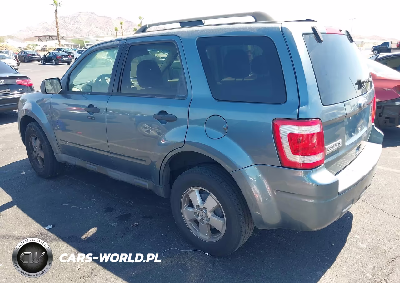2010 Ford Escape Xlt VIN:1FMCU0D70AKA86498 - 3
