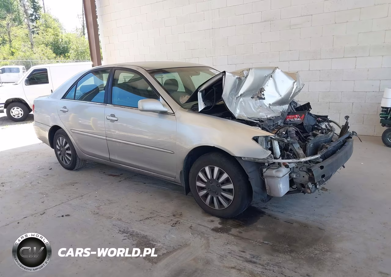 2005 Toyota Camry Std – zdjęcie 1 z 17