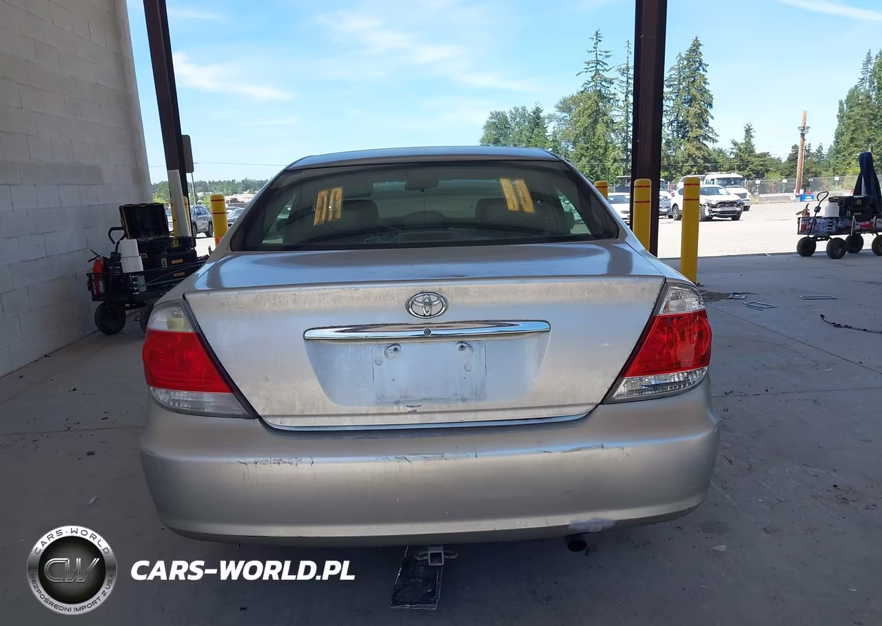 2005 Toyota Camry Std VIN:4T1BE32K55U390745 - 17