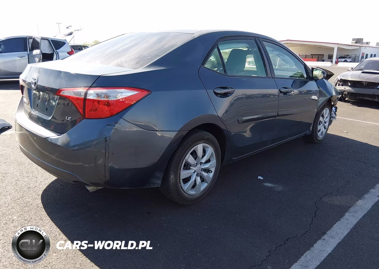 2016 Toyota Corolla Le VIN:2T1BURHE0GC712199 - 4