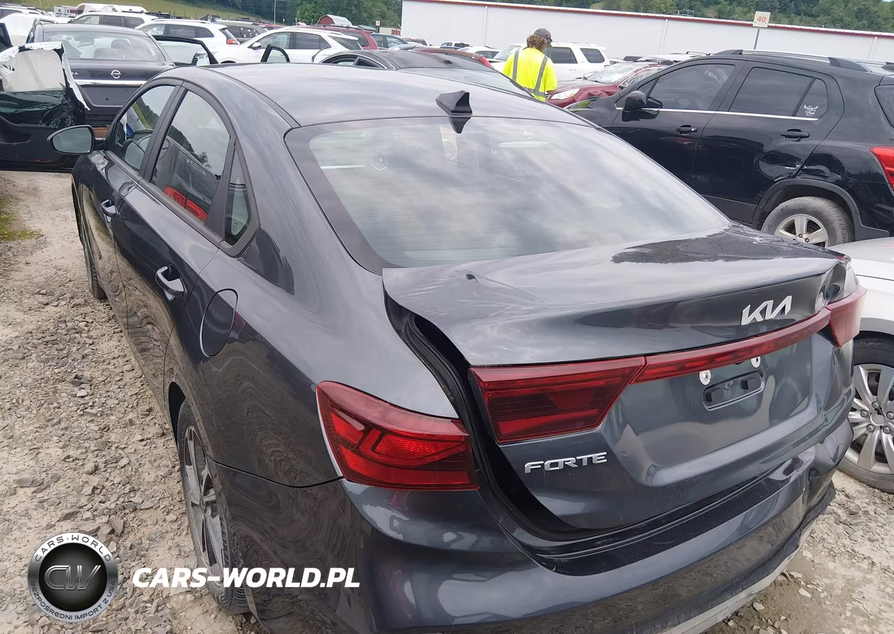 2024 Kia Forte Lxs VIN:3KPF24AD5RE778988 - 3