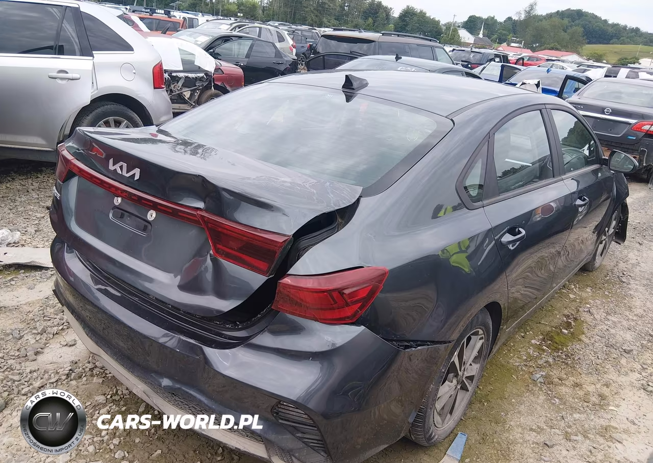2024 Kia Forte Lxs VIN:3KPF24AD5RE778988 - 4