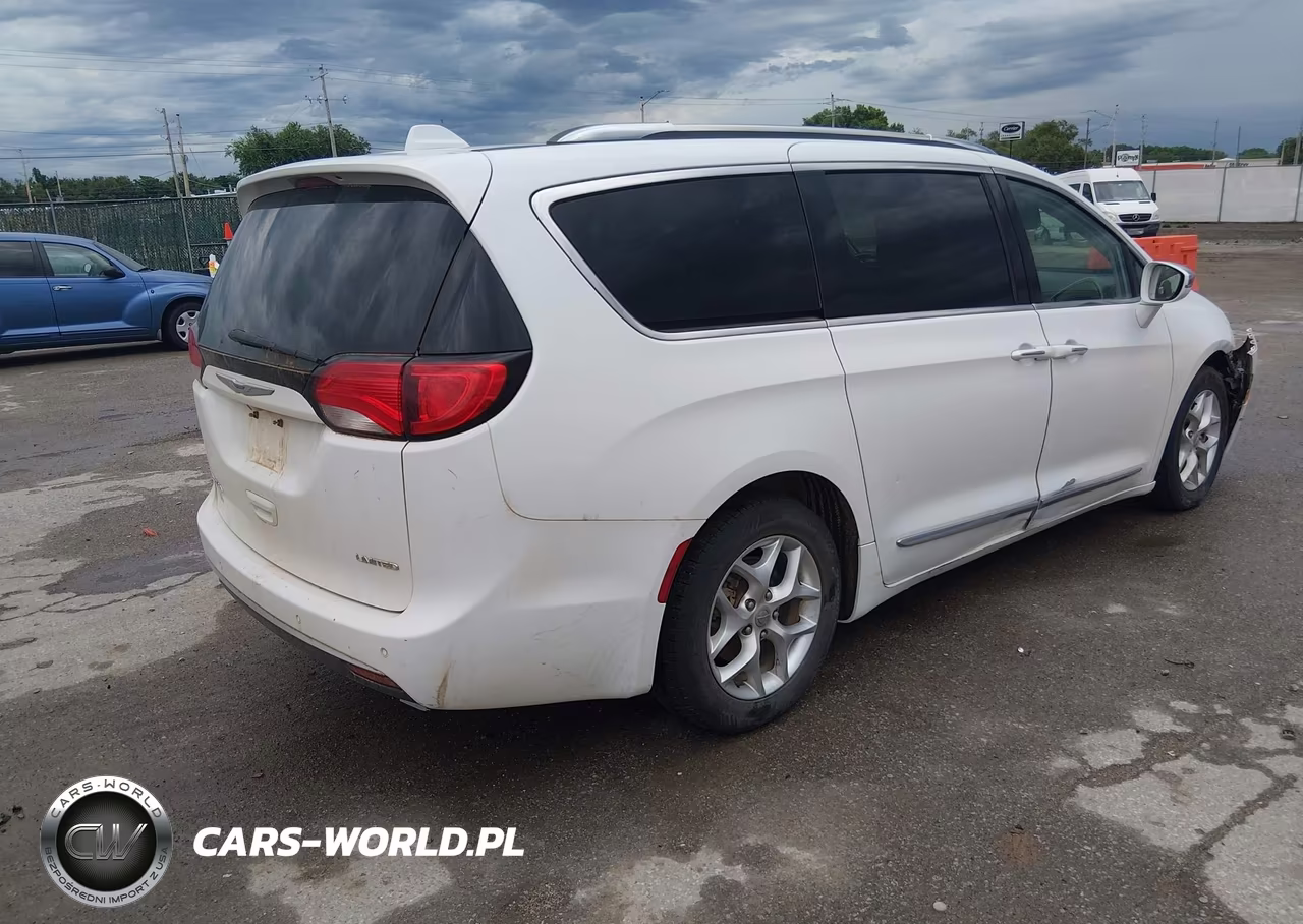 2020 Chrysler Pacifica Limited VIN:2C4RC1GG0LR109737 - 4