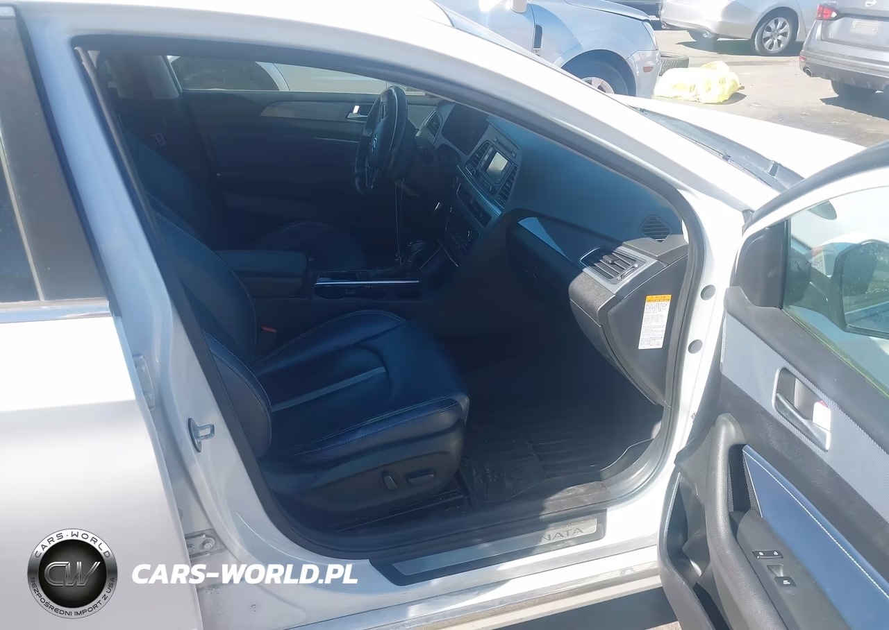 2016 Hyundai Sonata Hybrid Limited VIN:KMHE34L17GA026703 - 5