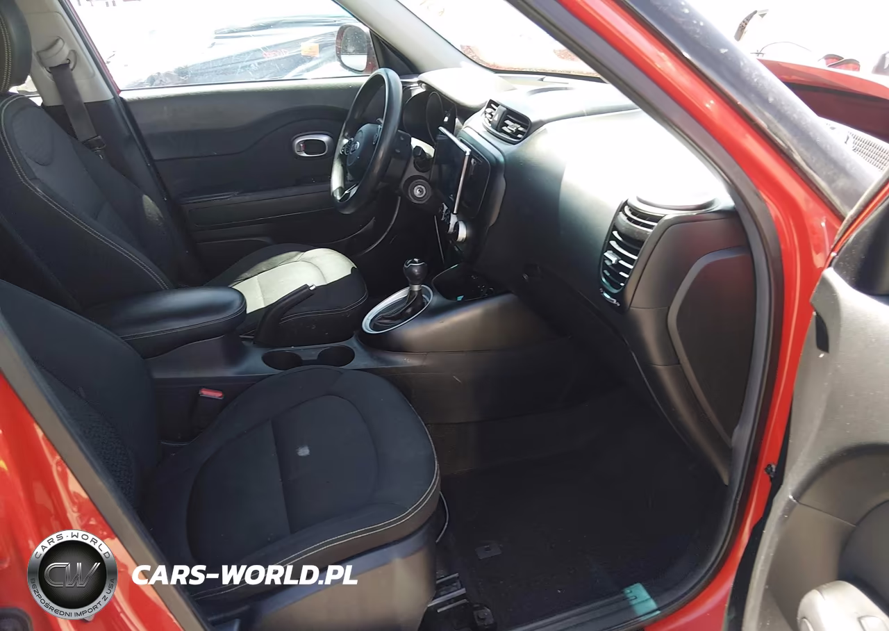 2015 Kia Soul + VIN:KNDJP3A57F7750779 - 5