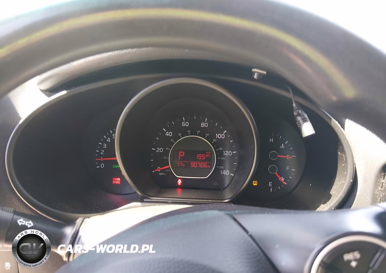 2015 Kia Soul + VIN:KNDJP3A57F7750779 - 7