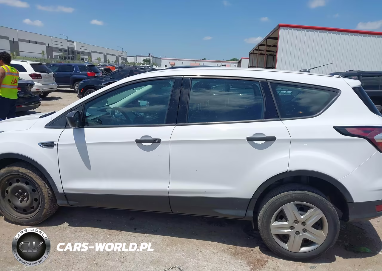 2017 Ford Escape S VIN:1FMCU0F72HUE95193 - 14