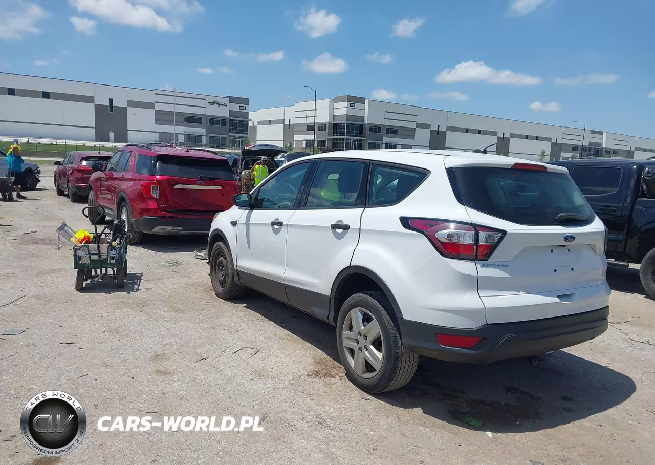 2017 Ford Escape S VIN:1FMCU0F72HUE95193 - 3