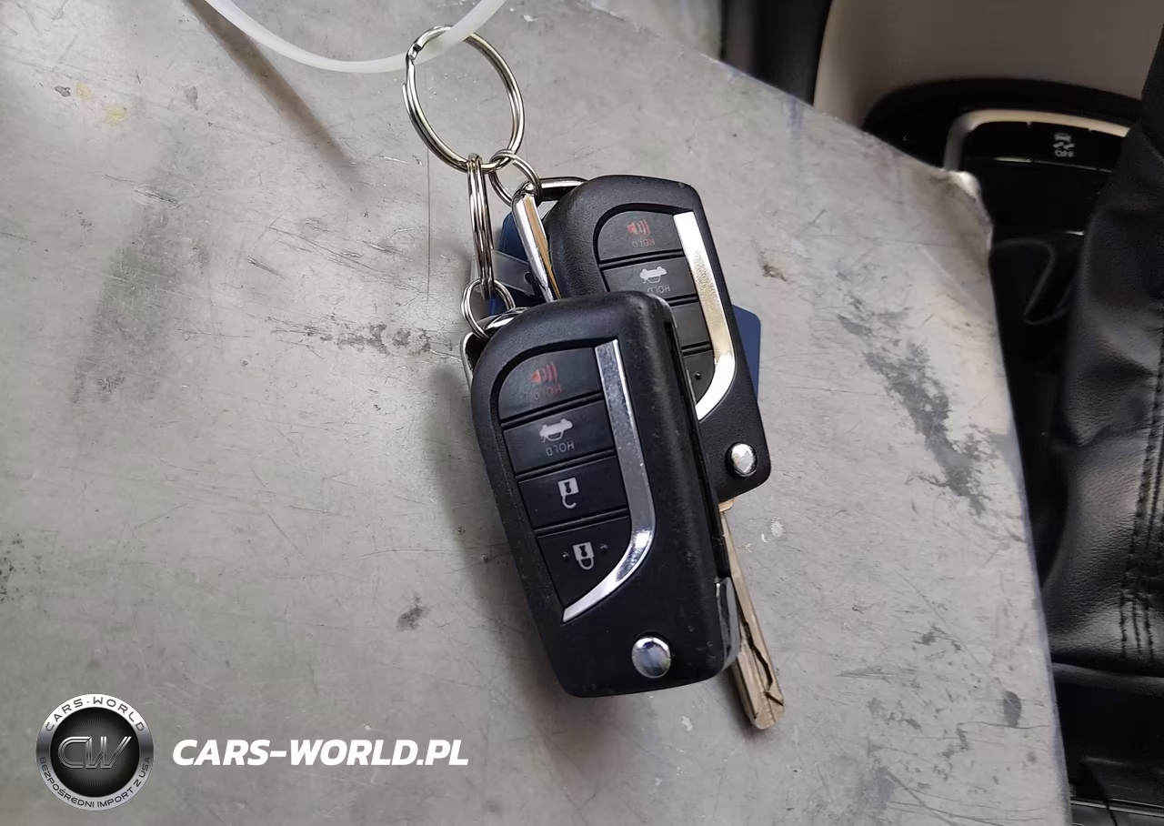 2022 Toyota Corolla Le VIN:JTDEPMAE7N3032825 - 11