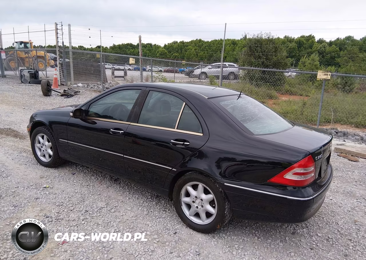 2002 Mercedes-Benz C 240 VIN:WDBRF61J82F210375 - 3