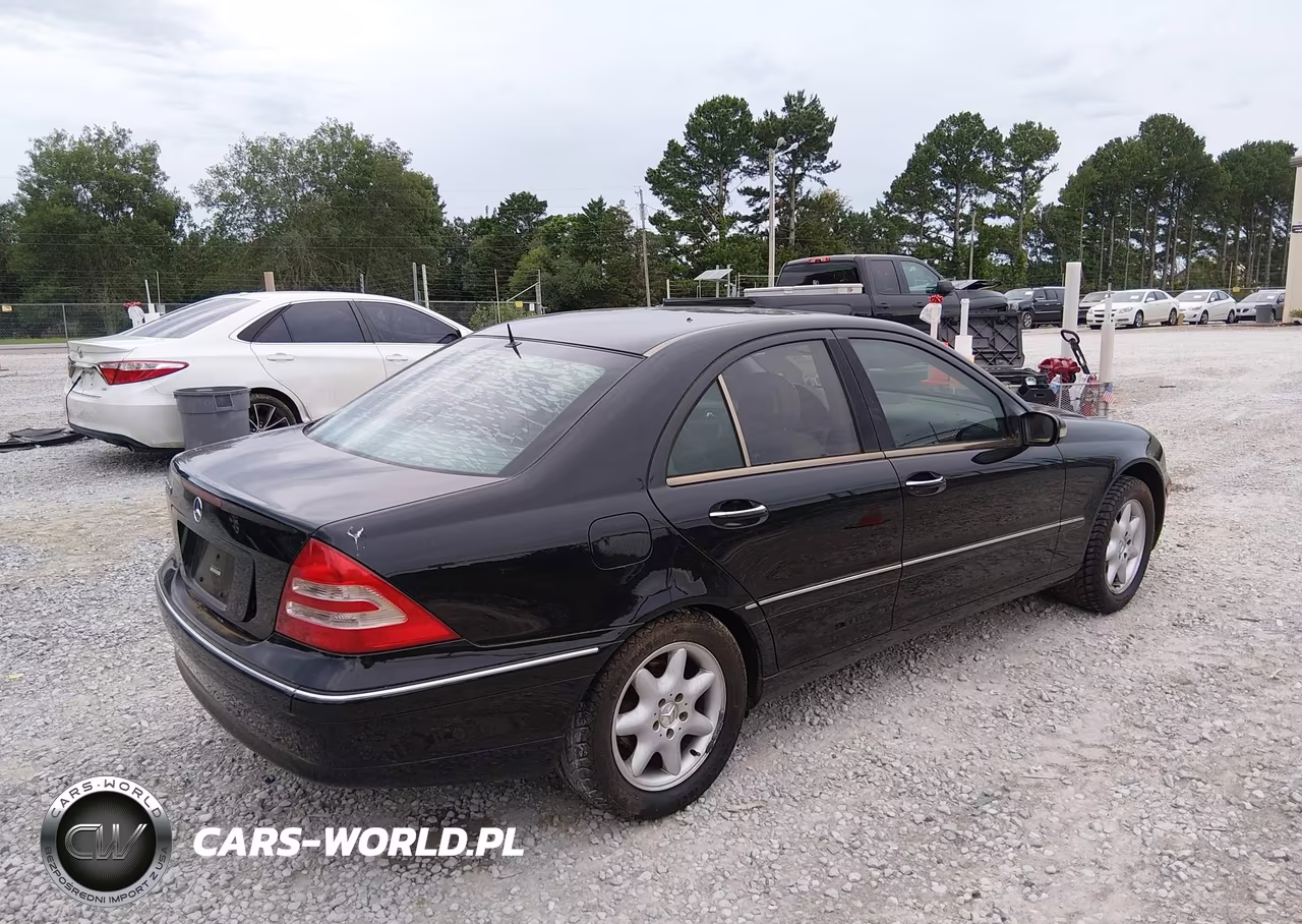 2002 Mercedes-Benz C 240 VIN:WDBRF61J82F210375 - 4