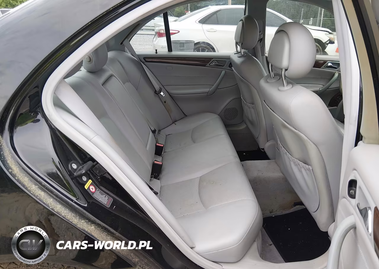 2002 Mercedes-Benz C 240 VIN:WDBRF61J82F210375 - 8