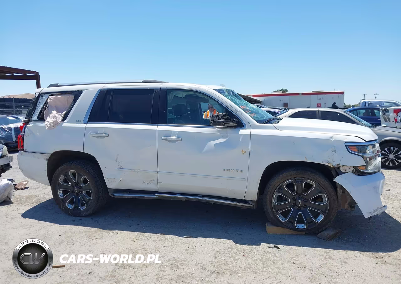 2016 Chevrolet Tahoe Ltz VIN:1GNSKCKC4GR244565 - 17