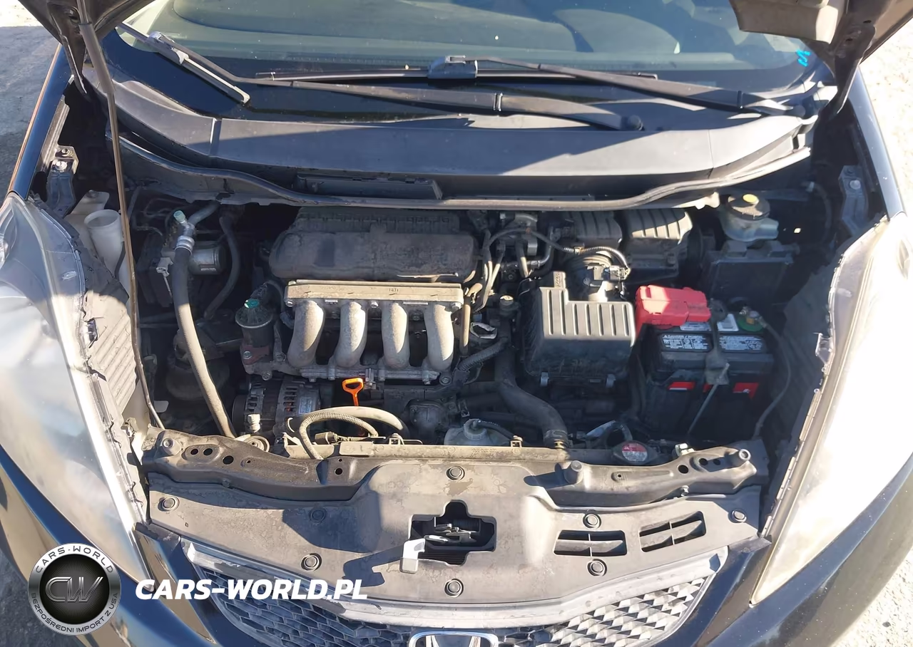 2013 Honda Fit VIN:JHMGE8H39DC065218 - 10