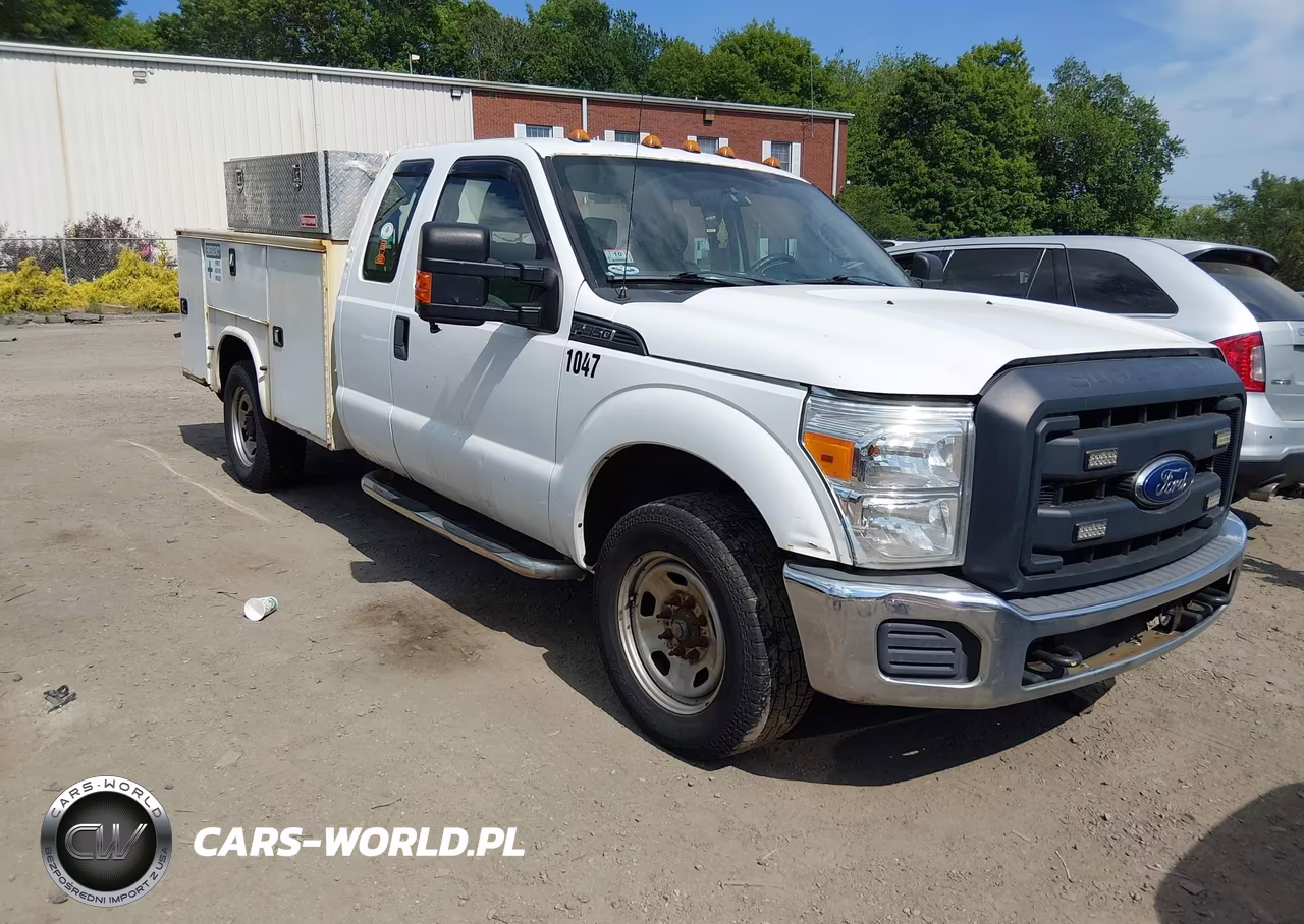 2016 Ford F-350 Chassis Xl – zdjęcie 1 z 15