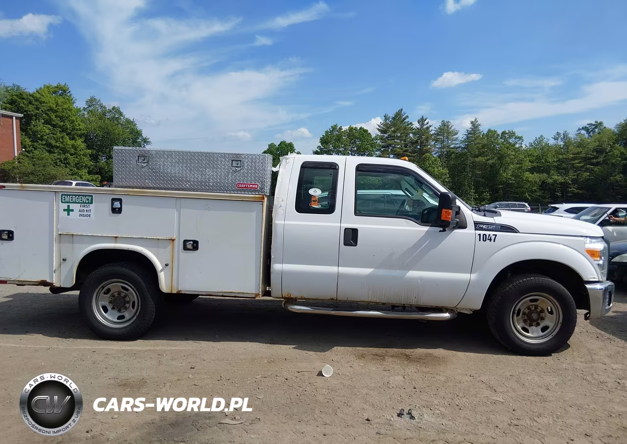 2016 Ford F-350 Chassis Xl VIN:1FD8X3E64GEA17017 - 13