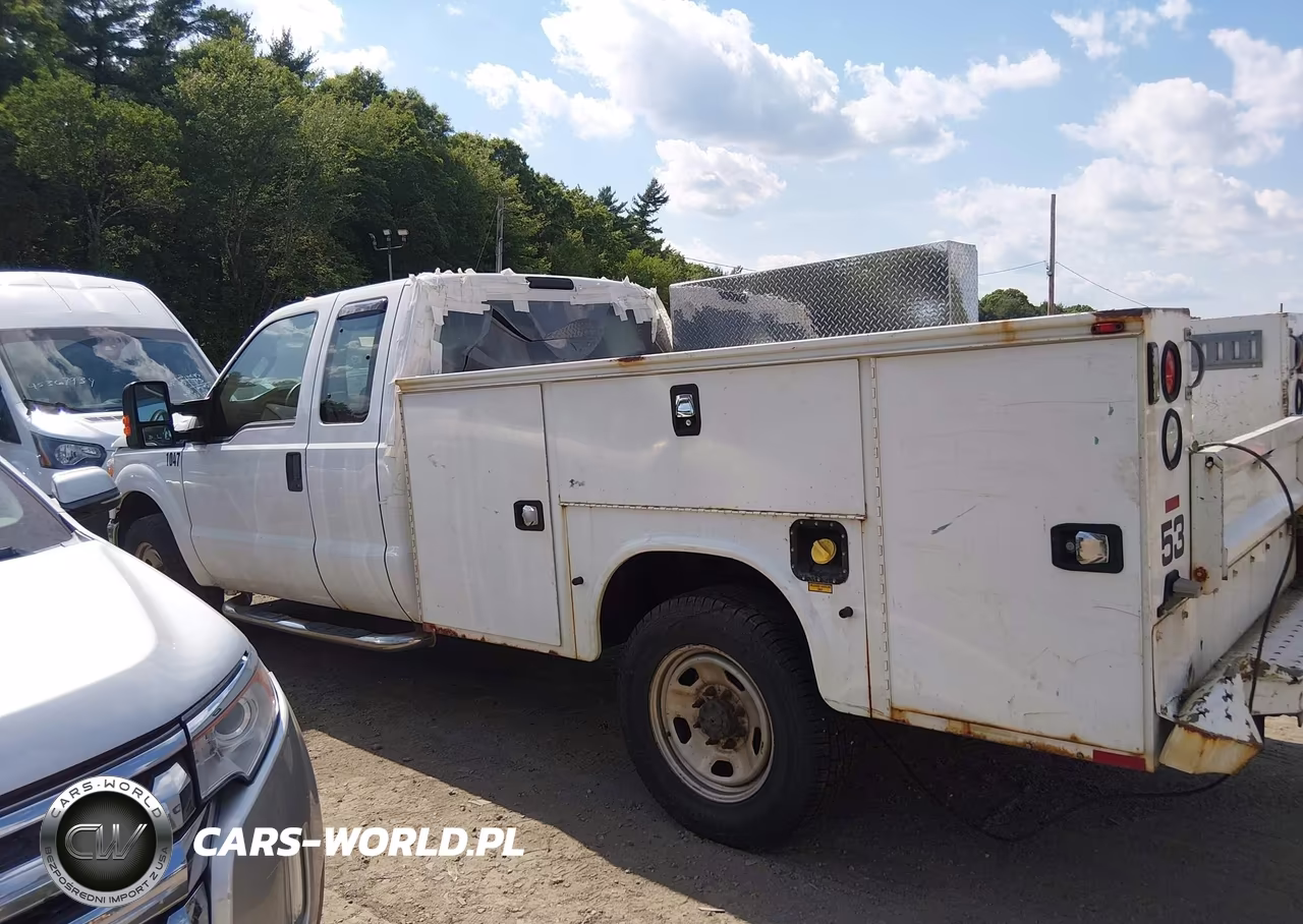 2016 Ford F-350 Chassis Xl VIN:1FD8X3E64GEA17017 - 14