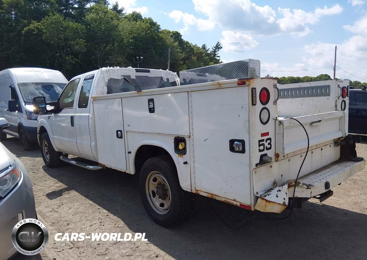 2016 Ford F-350 Chassis Xl VIN:1FD8X3E64GEA17017 - 3
