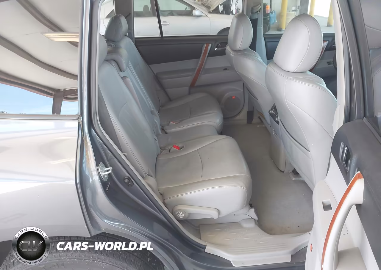 2010 Toyota Highlander Limited V6 VIN:5TDDK3EH5AS024904 - 8