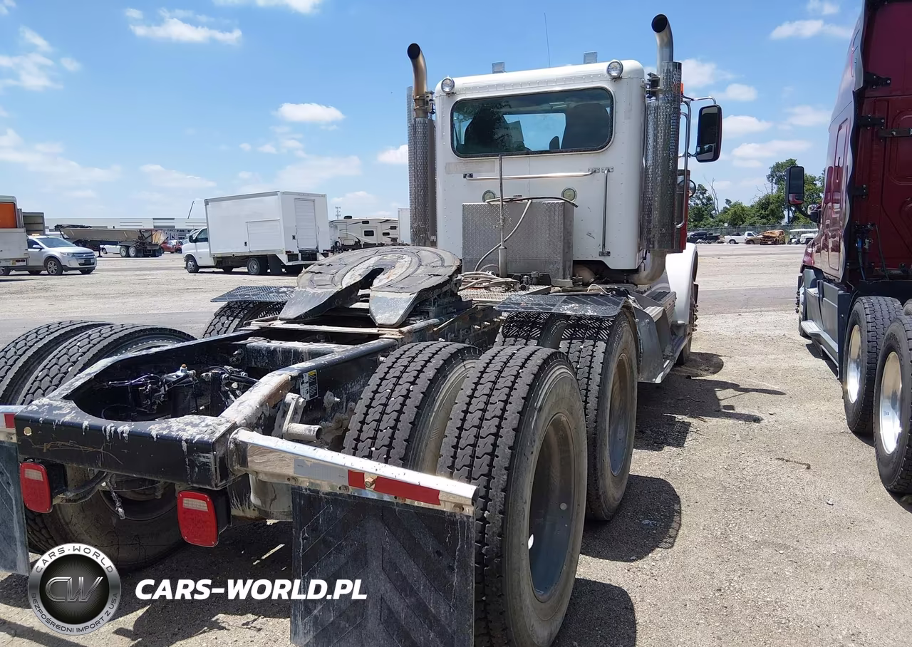 2017 Peterbilt 389 VIN:1XPXD79X6HD391315 - 4