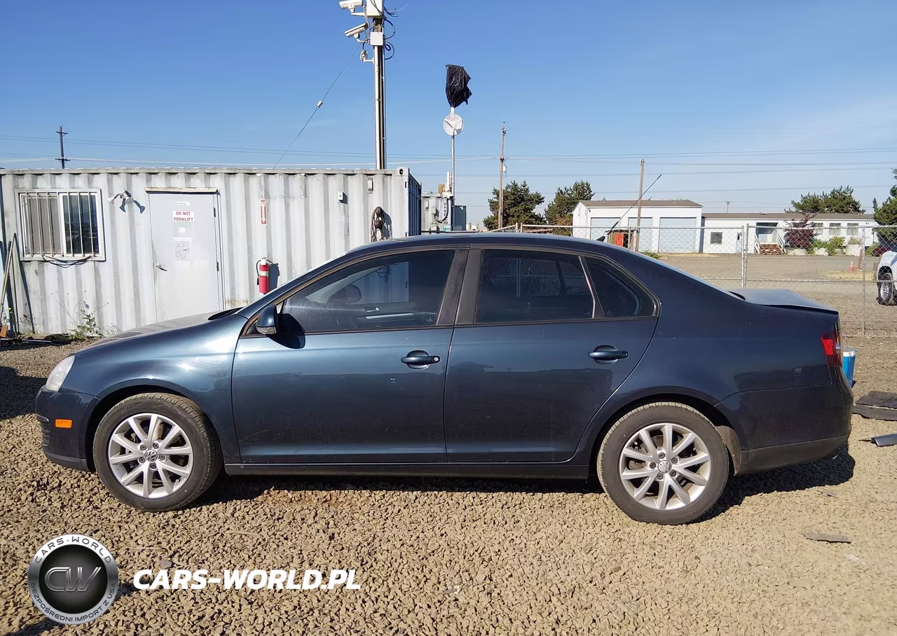 2010 Volkswagen Jetta Limited Edition VIN:3VWRZ7AJXAM139027 - 14