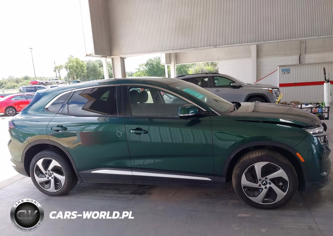 2025 Vinfast Vf 8 Eco VIN:RLLV1AEB7SH011896 - 14