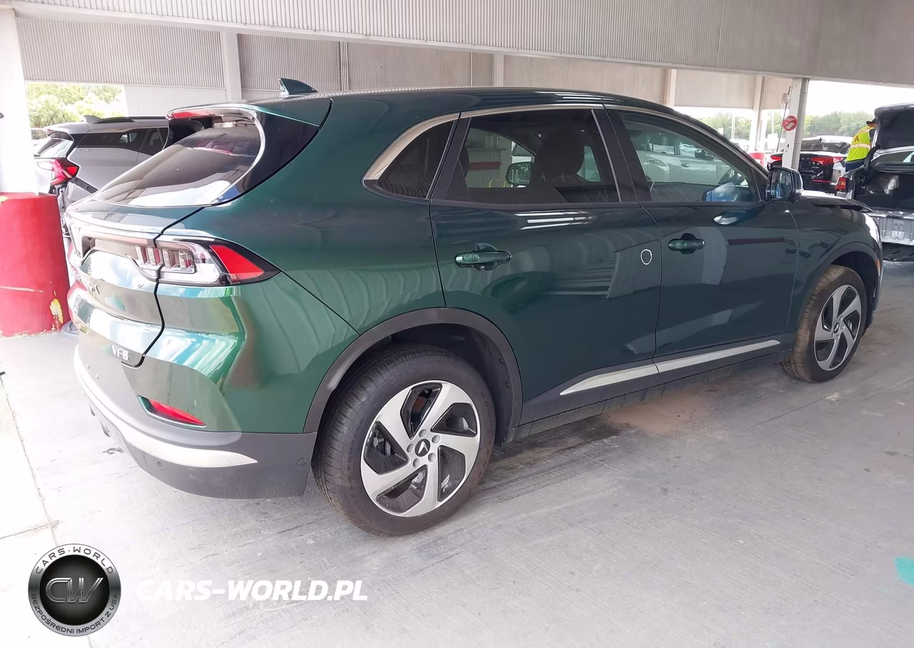 2025 Vinfast Vf 8 Eco VIN:RLLV1AEB7SH011896 - 4