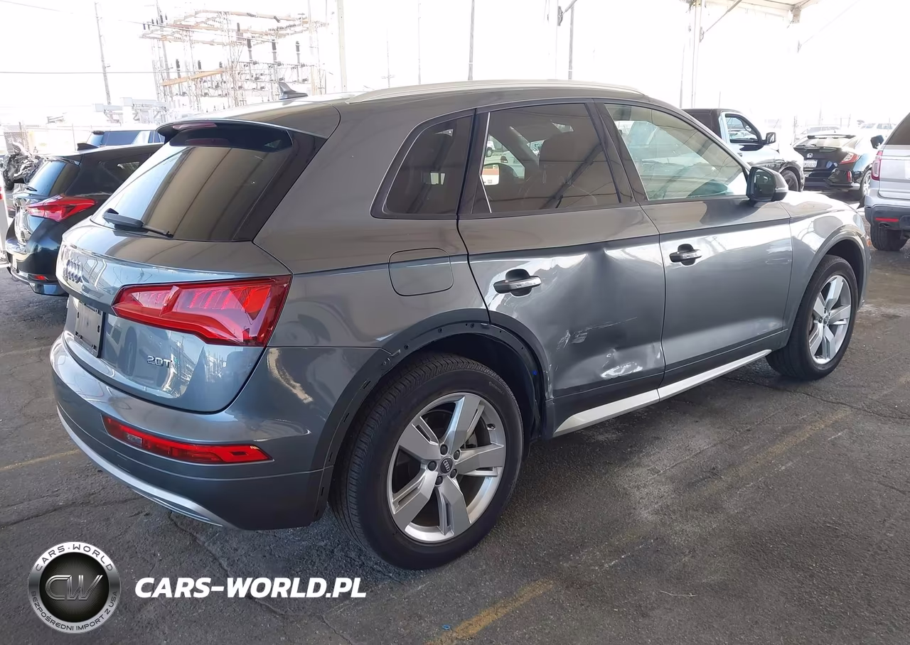 2018 Audi Q5 2.0T Premium-2.0T Tech Premium VIN:WA1ANAFY0J2026154 - 4