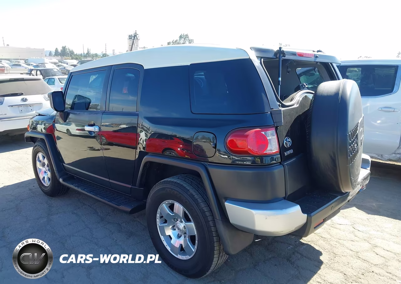 2007 Toyota Fj Cruiser VIN:JTEZU11F770012088 - 3
