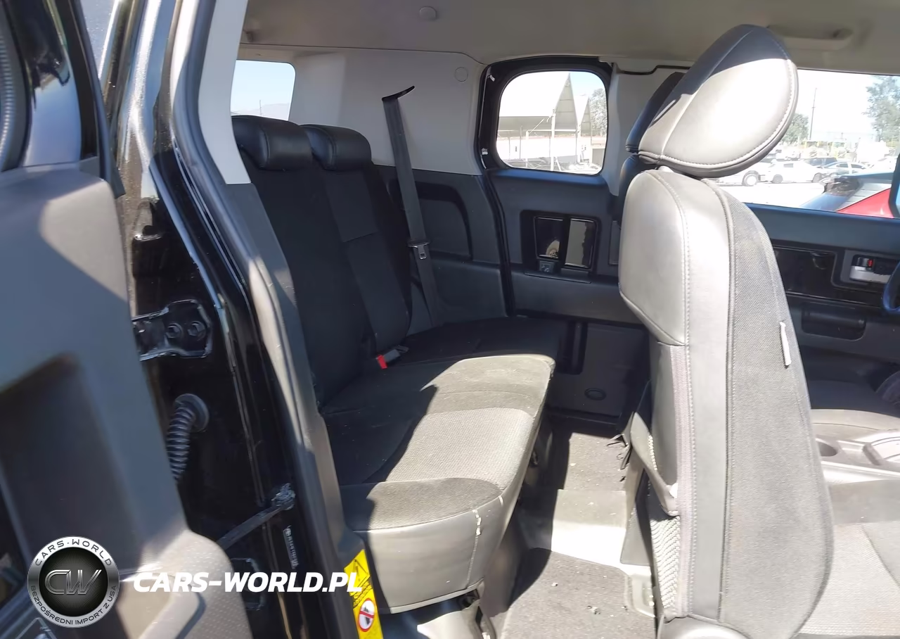 2007 Toyota Fj Cruiser VIN:JTEZU11F770012088 - 8