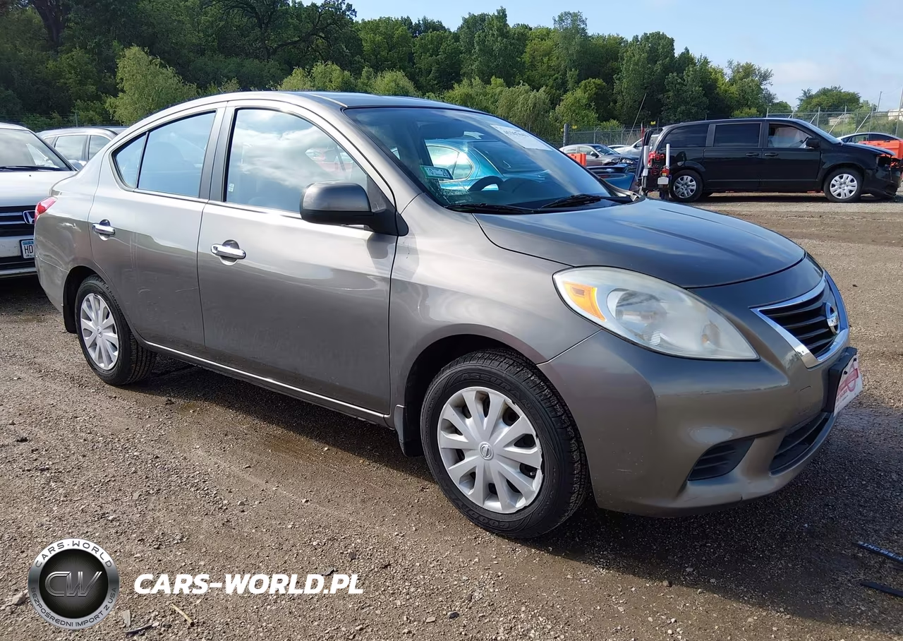 2012 Nissan Versa 1.6 Sv