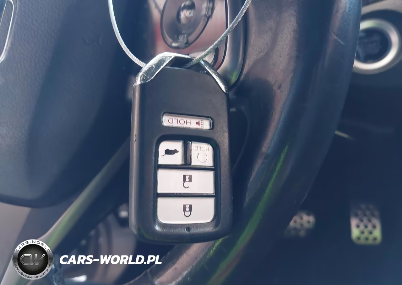 2018 Honda Civic Sport Touring VIN:SHHFK7H9XJU419961 - 11