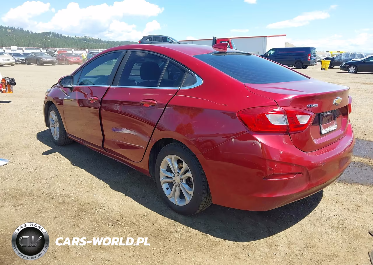 2019 Chevrolet Cruze Lt VIN:1G1BE5SM7K7139732 - 3