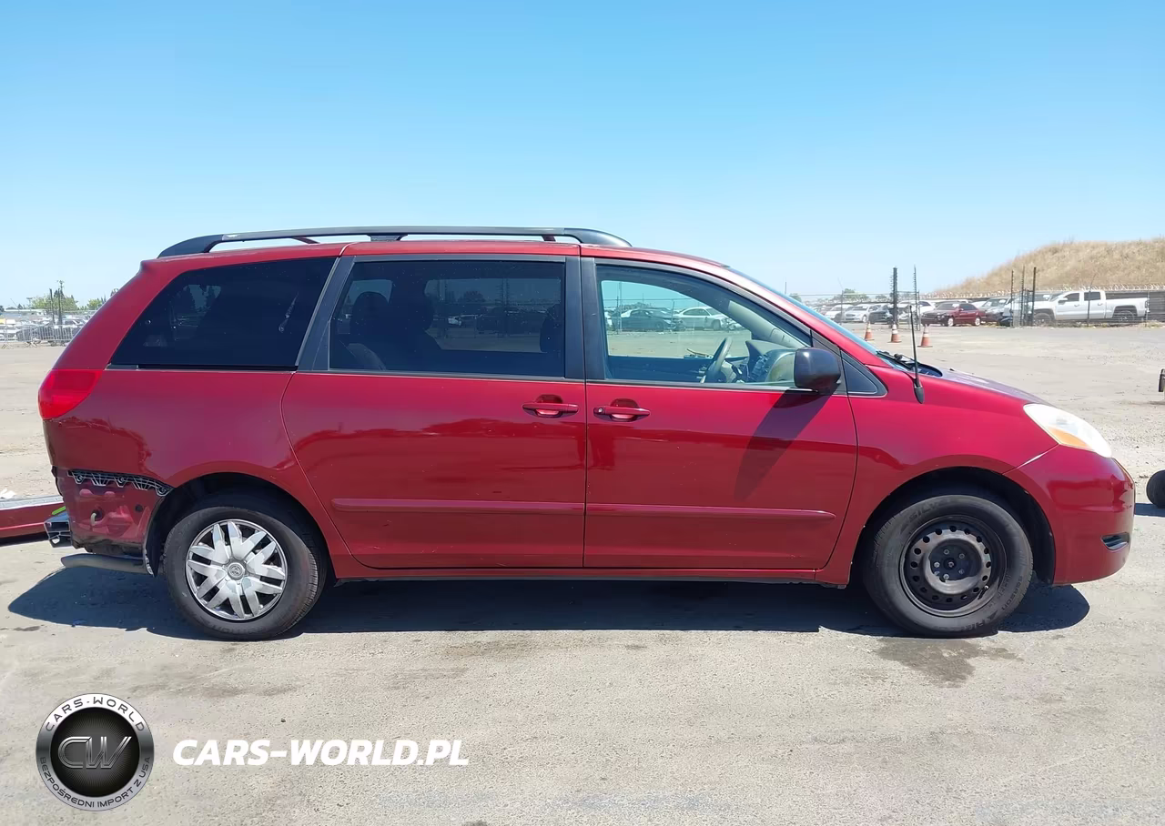 2010 Toyota Sienna Le VIN:5TDKK4CC4AS343604 - 14
