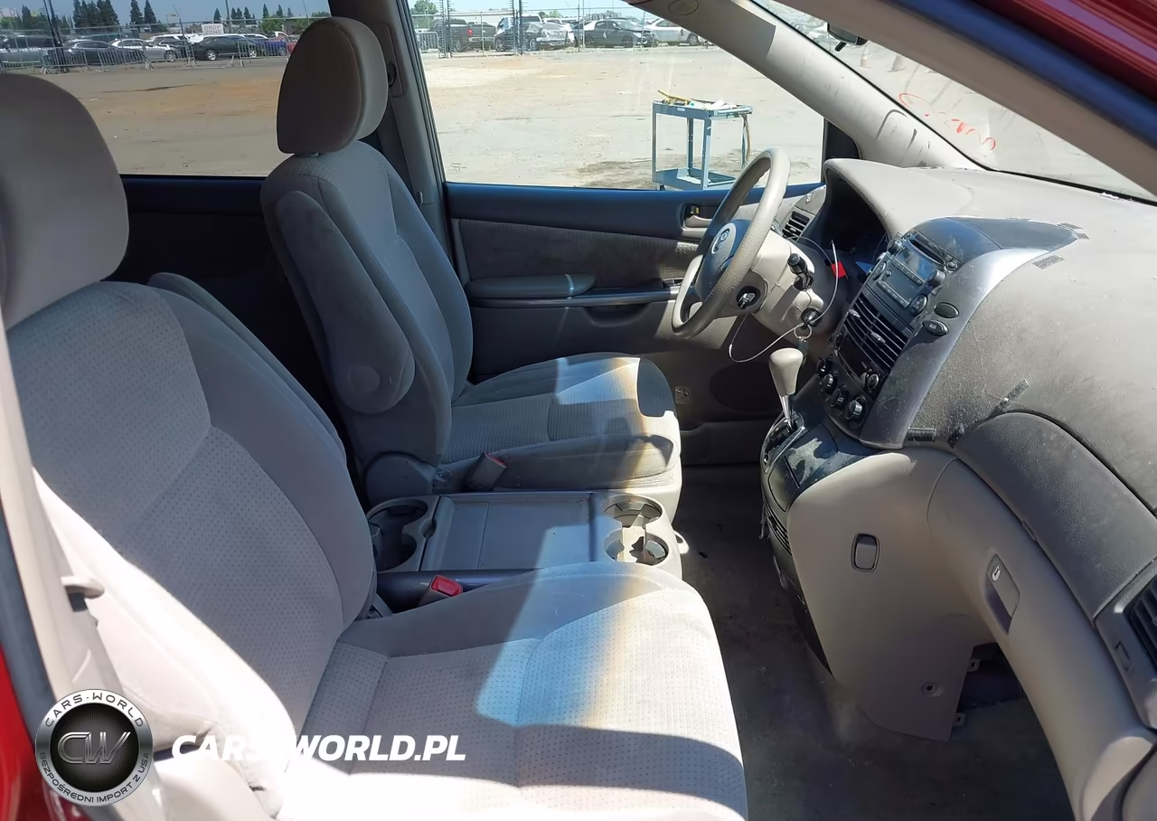 2010 Toyota Sienna Le VIN:5TDKK4CC4AS343604 - 5