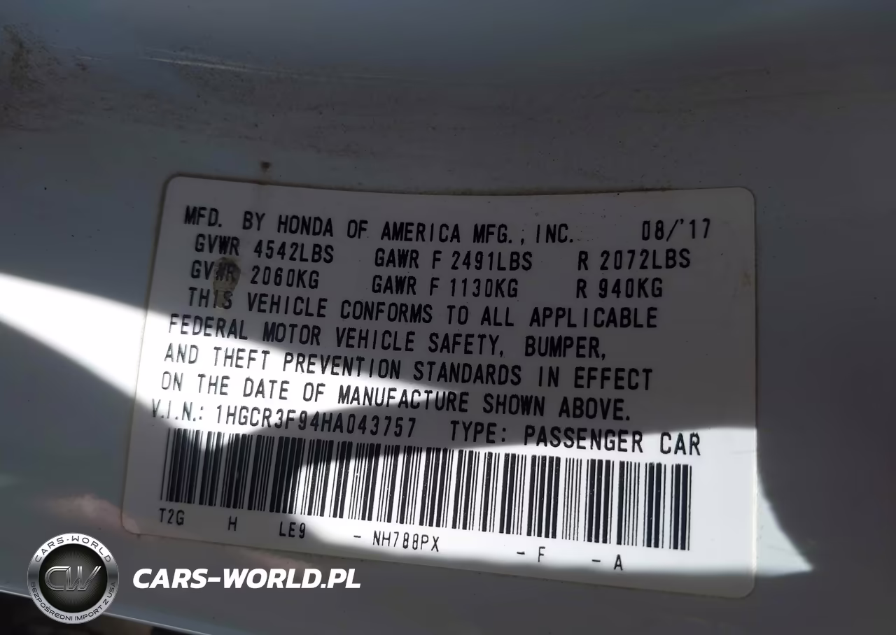 2017 Honda Accord Touring V6 VIN:1HGCR3F94HA043757 - 9
