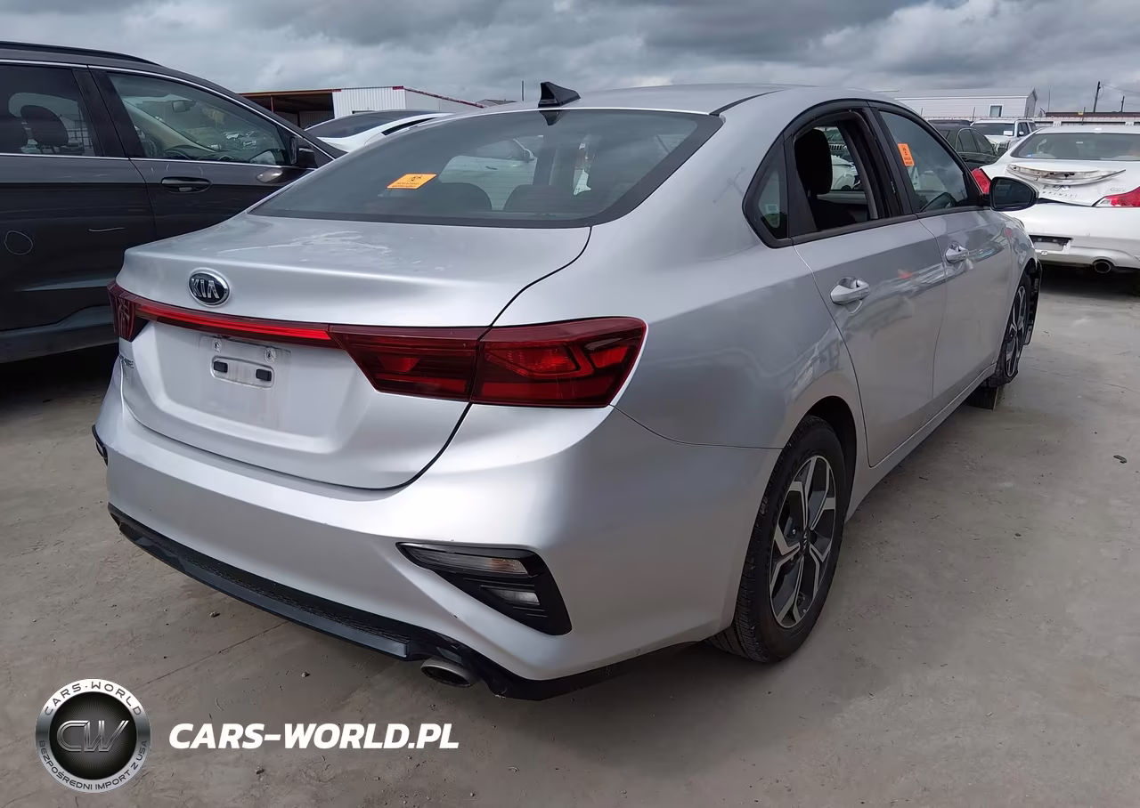 2020 Kia Forte Lxs VIN:3KPF24AD7LE140927 - 4