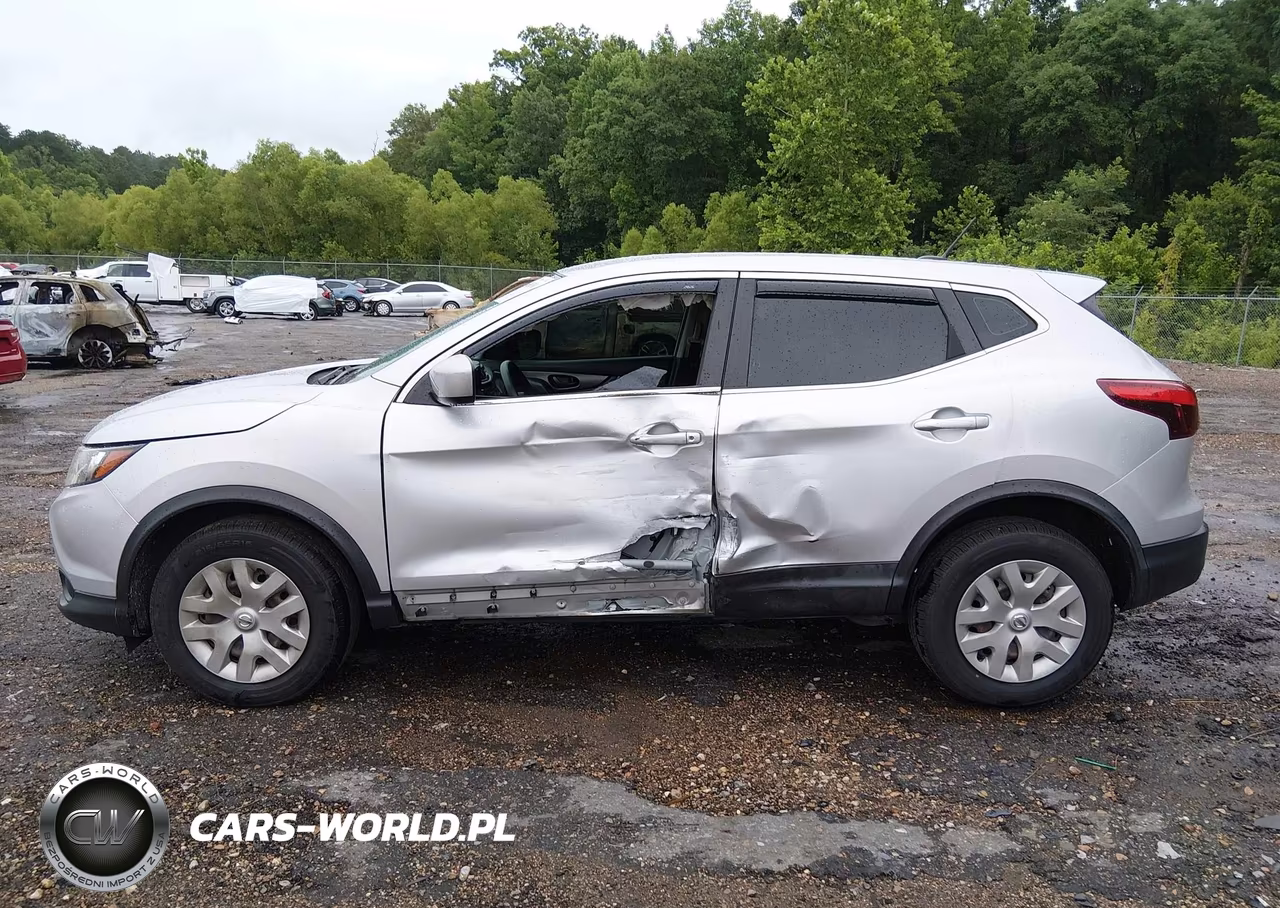 2018 Nissan Rogue Sport S VIN:JN1BJ1CR0JW251169 - 14